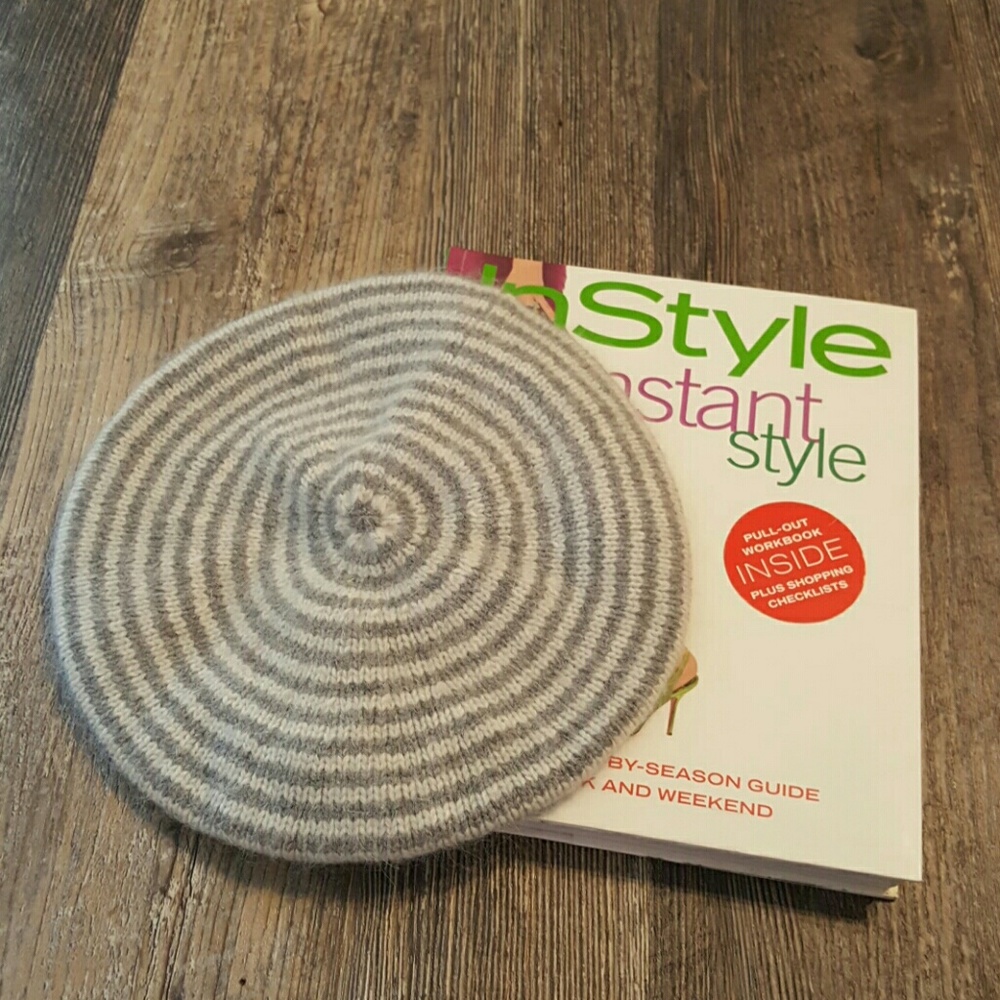 Boden winter hat girl angora blend grey white